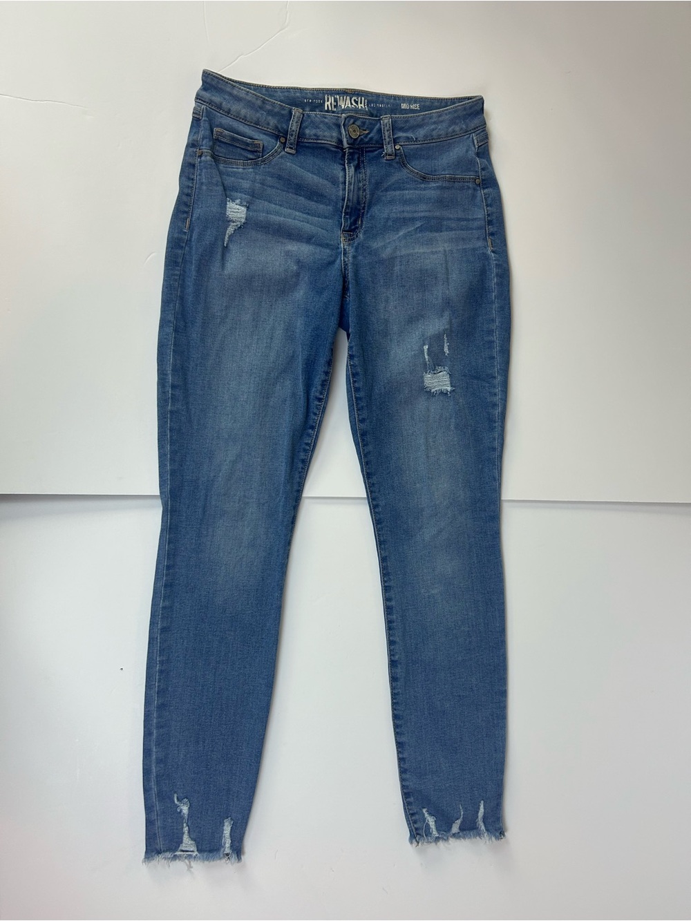 Rewash Women’s Size 7/28 Mid Rise Distressed Skinny Jeans Raw Hem